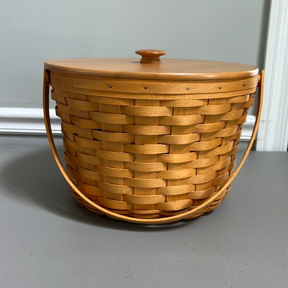 Longaberger Large Fruit Basket